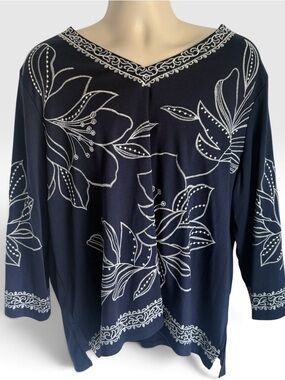 Alfred Dunner Navy Top with White Floral Embroidery NWT